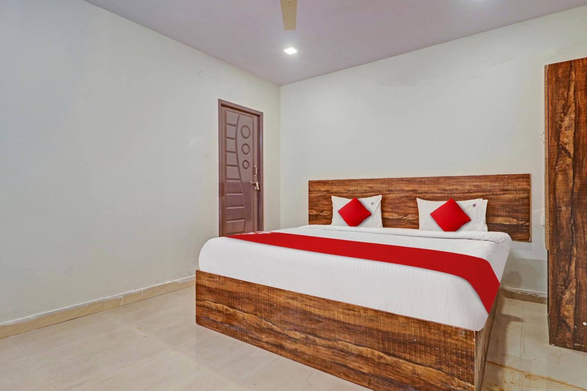 Hotel O R Square Inn Haïdarabad Extérieur photo
